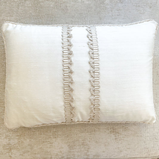 Custom Lux Silk Lumbar with French Scallop Trim