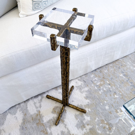 Martini Table Vine