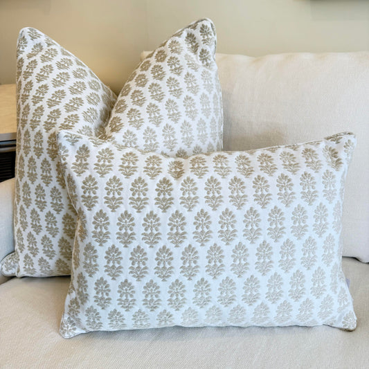 French Cream Bloom Lumbar